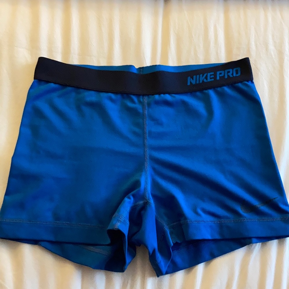 Nike pro spandex shorts